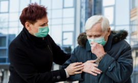 Phòng tránh bệnh hô hấp cho người cao tuổi vào mùa đông