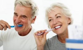 10 lời khuyên giúp người cao tuổi chăm sóc răng miệng