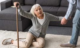 Bí quyết để giảm nguy cơ té ngã ở người cao tuổi